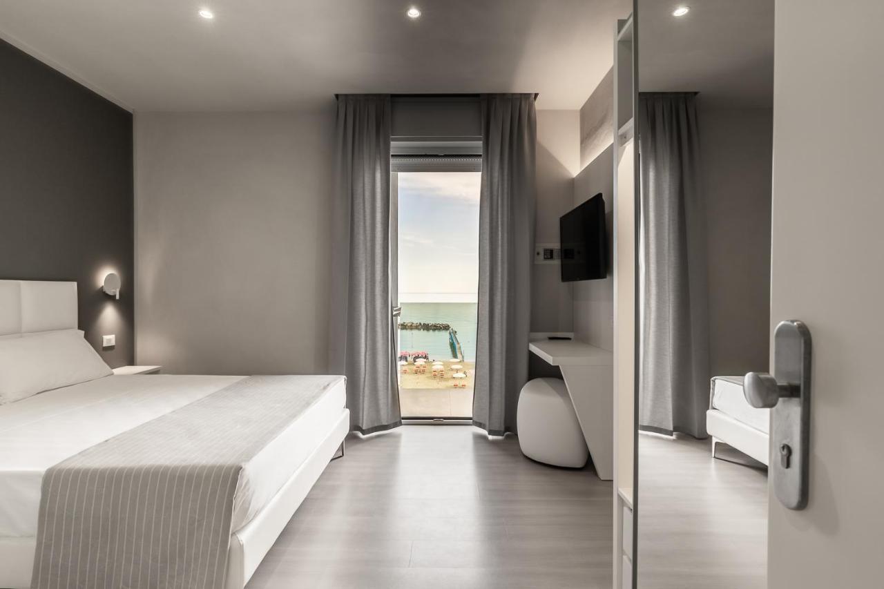 Hotel Villa Saba เบลลาเรีย-อีเจอา มารีนา ภายนอก รูปภาพ
