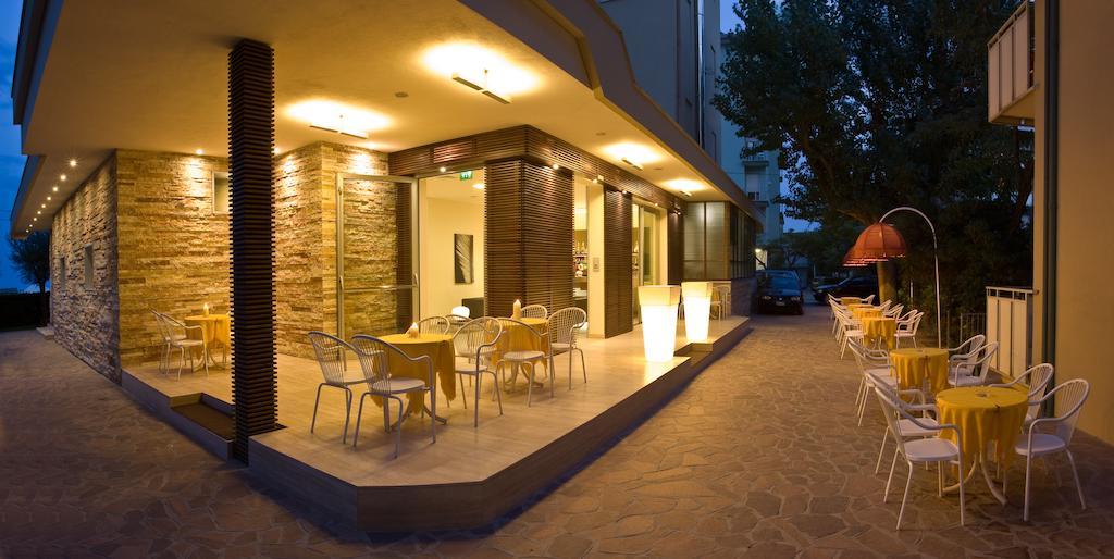 Hotel Villa Saba เบลลาเรีย-อีเจอา มารีนา ภายนอก รูปภาพ